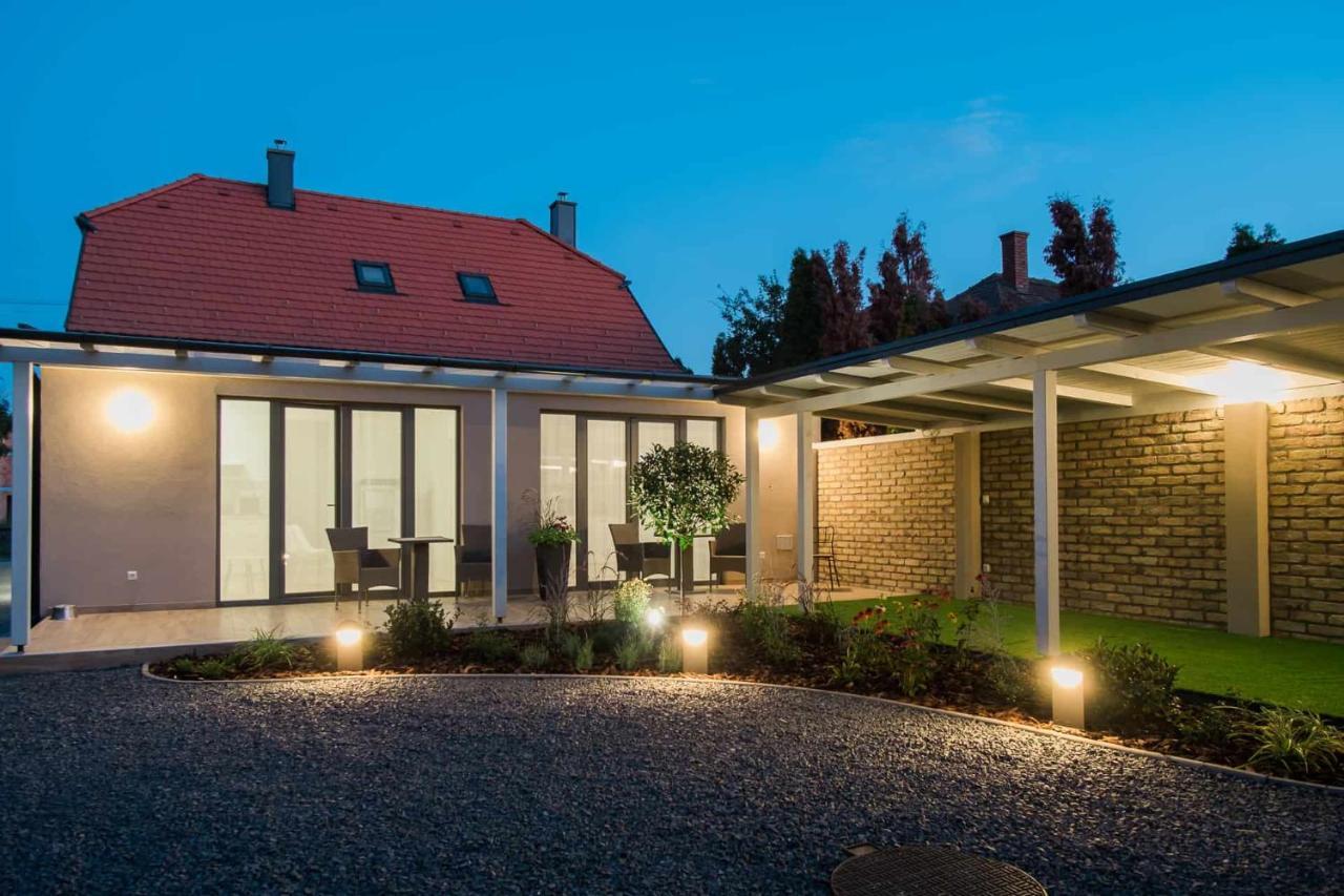 Villa Strokay - Few Minutes Walk From Lake Balaton Keszthely Exteriör bild